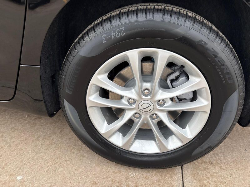 New 2026 Chrysler Pacifica Select AwdImage 14