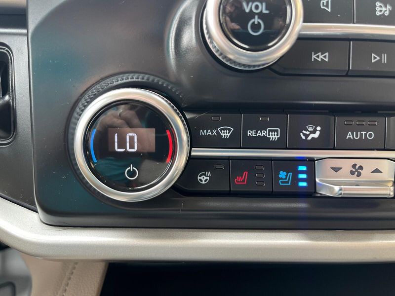 2022 Ford Expedition XLTImage 21