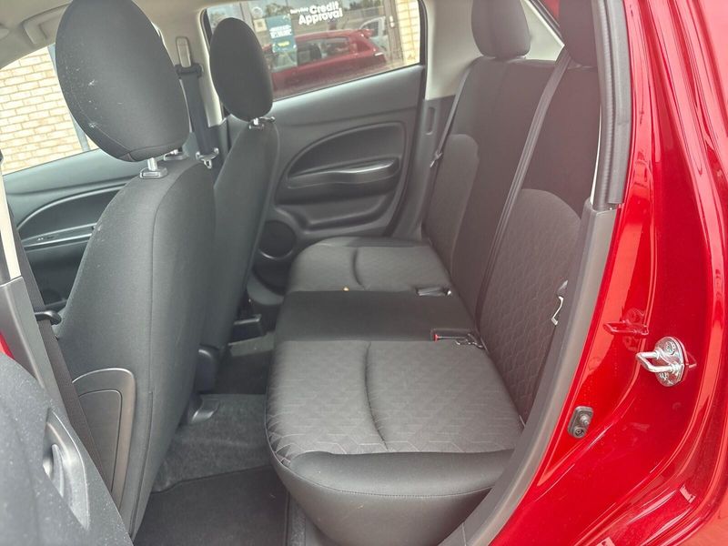 Used 2024 Mitsubishi Mirage ESImage 4