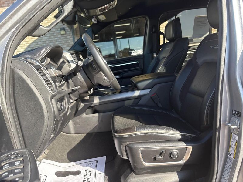 Used 2024 RAM 1500 LaramieImage 3