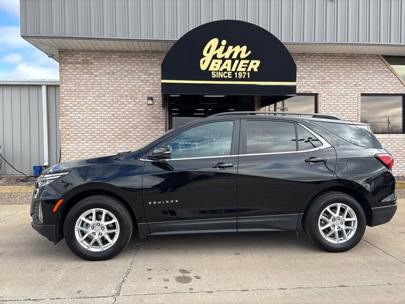Used 2023 Chevrolet Equinox LTImage 3