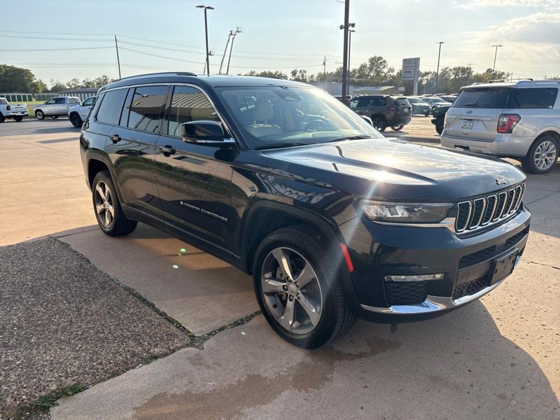 Used 2021 Jeep Grand Cherokee L LimitedImage 9