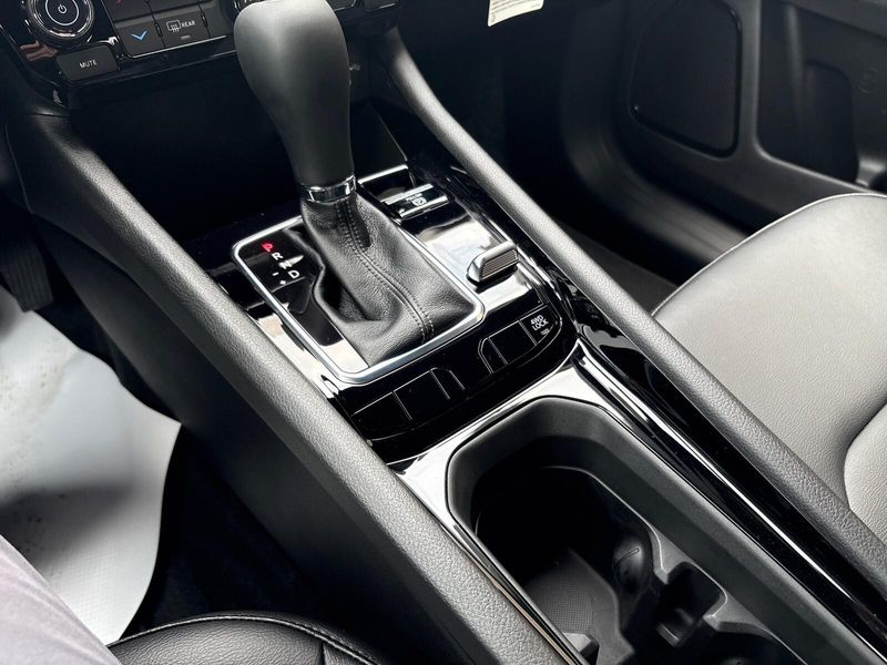 New 2026 Jeep Compass Limited 4x4Image 16