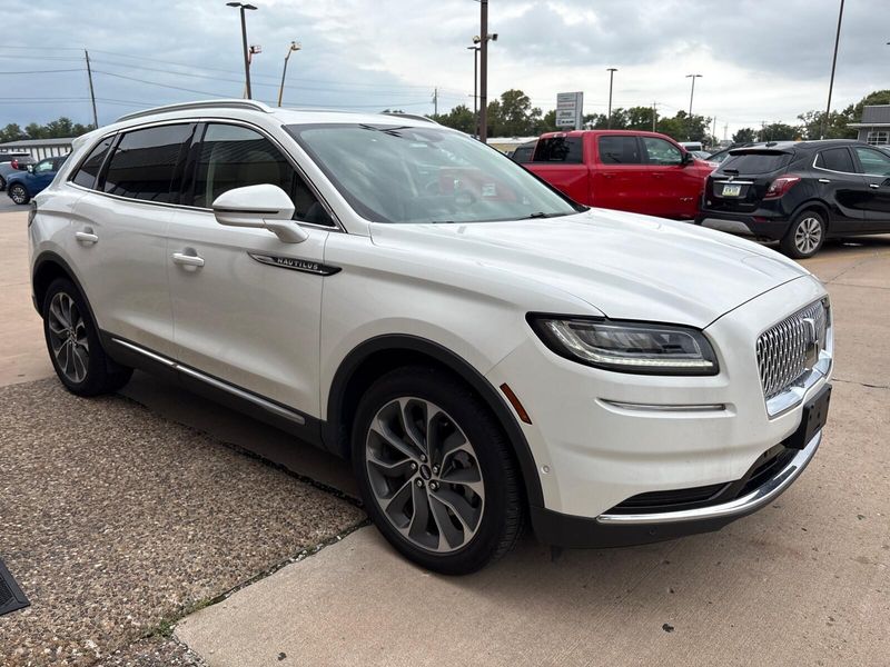 Used 2023 Lincoln Nautilus ReserveImage 8