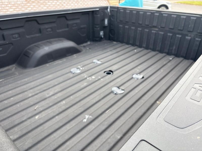 2024 GMC Sierra 2500HD SLTImage 15