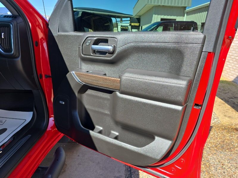 2021 Chevrolet Silverado 1500 LT Trail BossImage 11