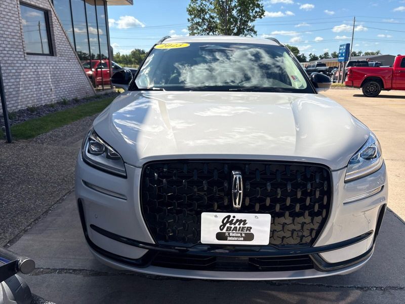 Used 2023 Lincoln Corsair ReserveImage 6