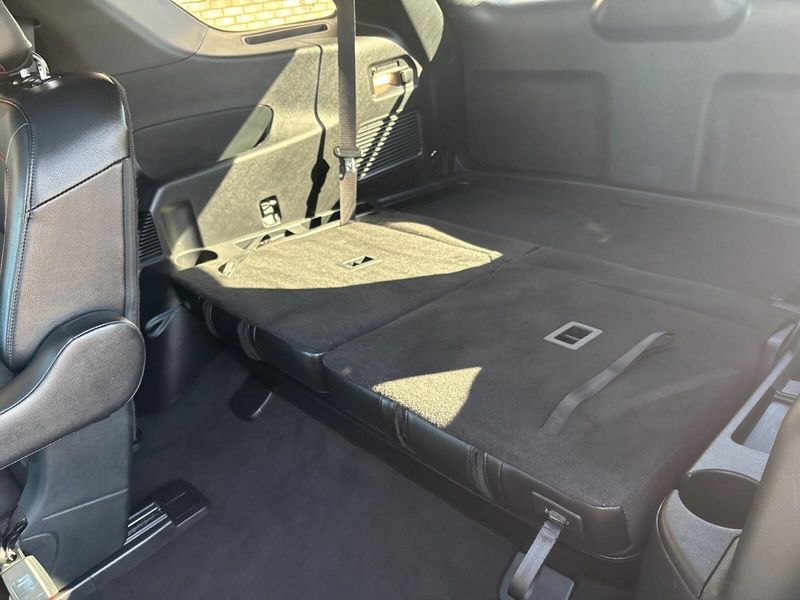 Used 2023 Ford Explorer ST-LineImage 5