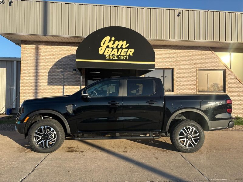 2025 Ford Ranger Lariat photo 2