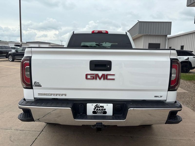 2018 GMC Sierra 1500 SLTImage 10