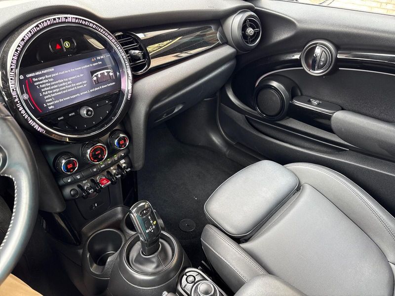 2024 MINI Convertible Cooper SImage 13