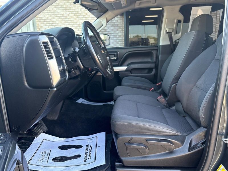 Used 2019 Chevrolet Silverado 1500 LD LTImage 3