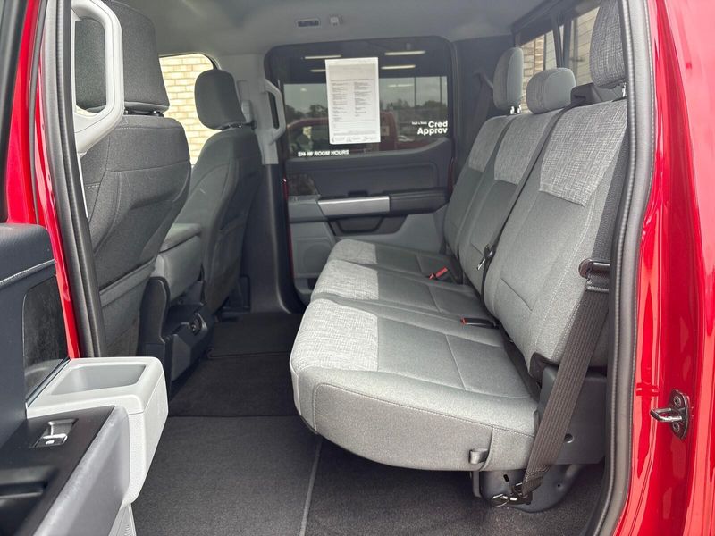2022 Ford F-150 XLTImage 4