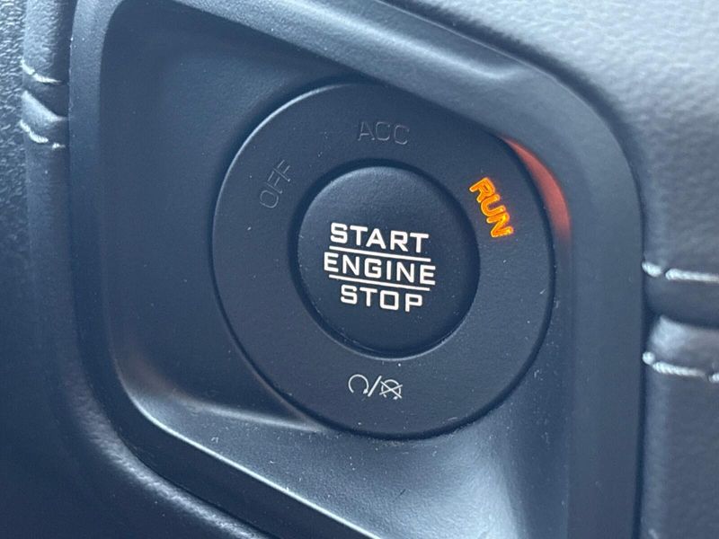 Used 2024 Jeep Wrangler SaharaImage 18