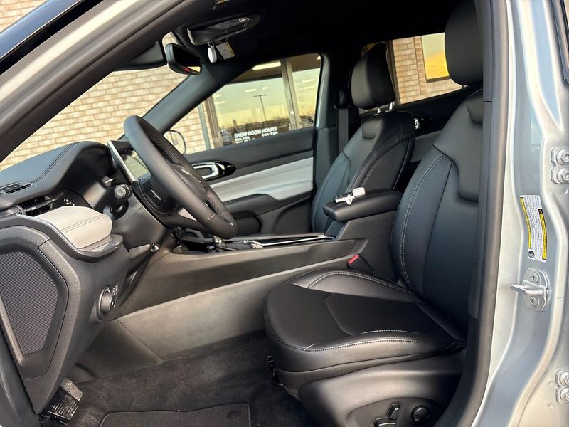 New 2026 Jeep Compass Limited 4x4Image 3