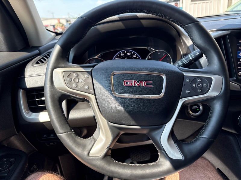 Used 2024 GMC Terrain DenaliImage 16