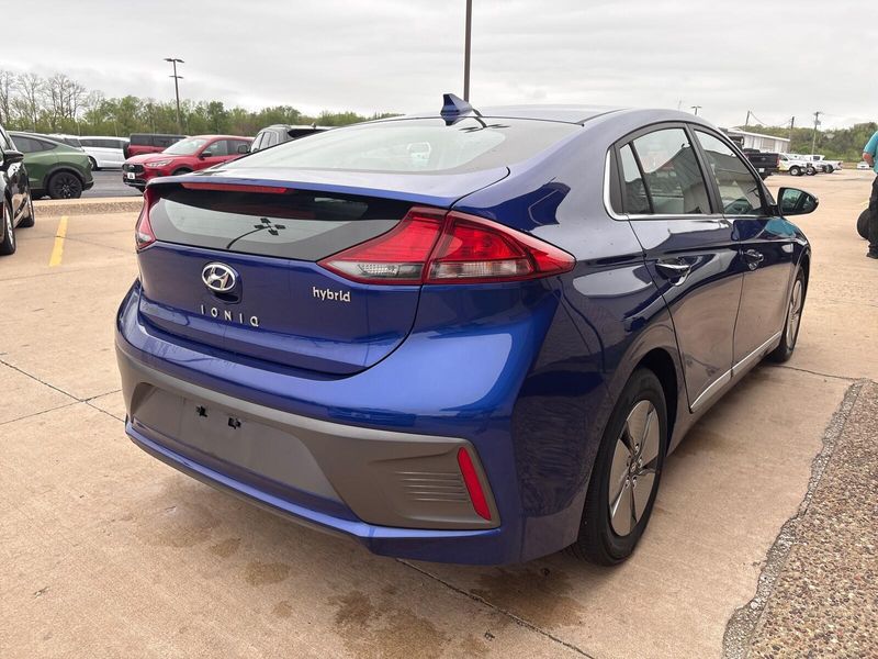 Used 2021 Hyundai Ioniq Hybrid SEImage 7