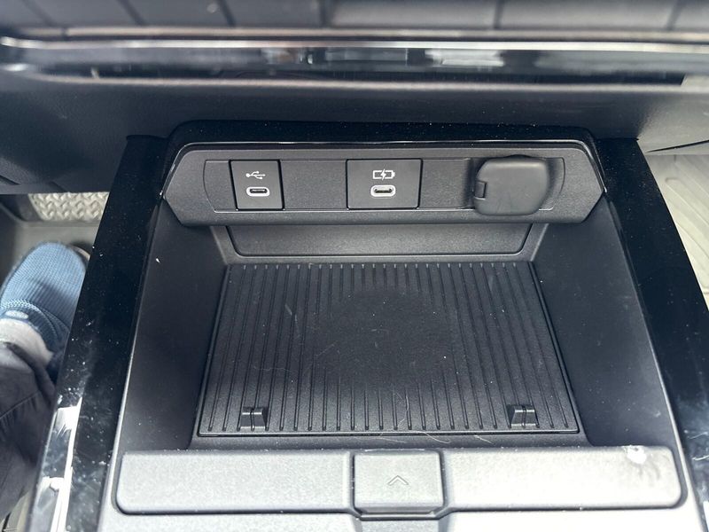 2024 Toyota Prius XLEImage 20