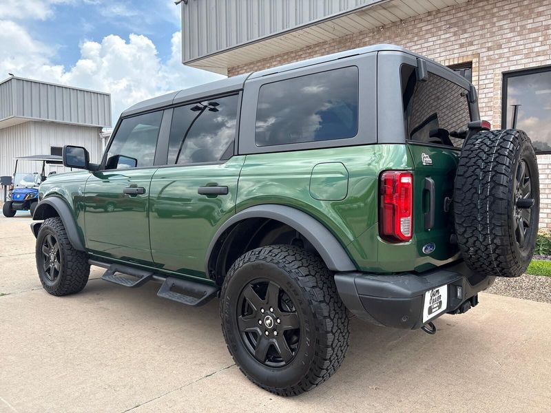 Used 2024 Ford Bronco Black DiamondImage 10
