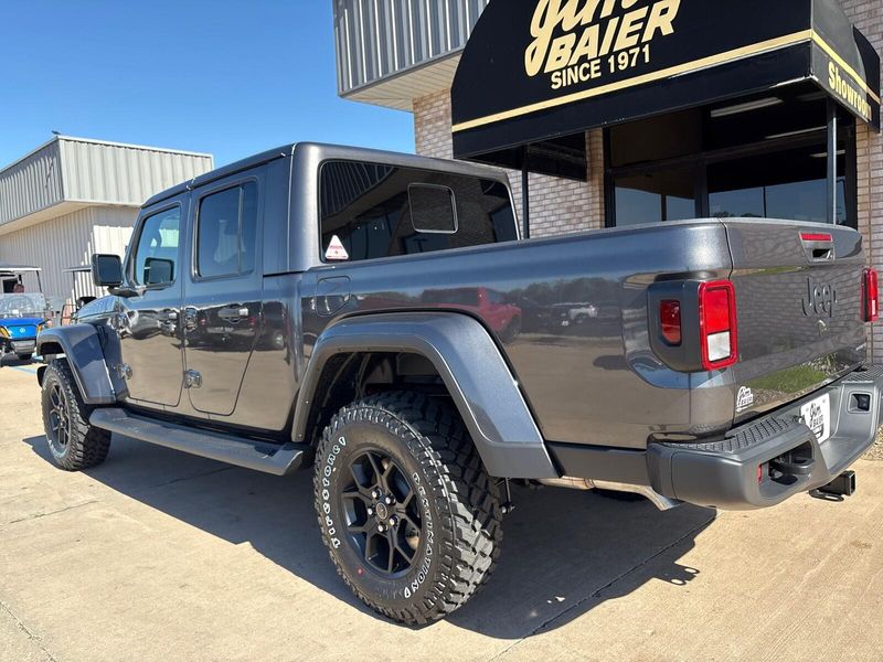 New 2025 Jeep Gladiator High Tide 4x4Image 11