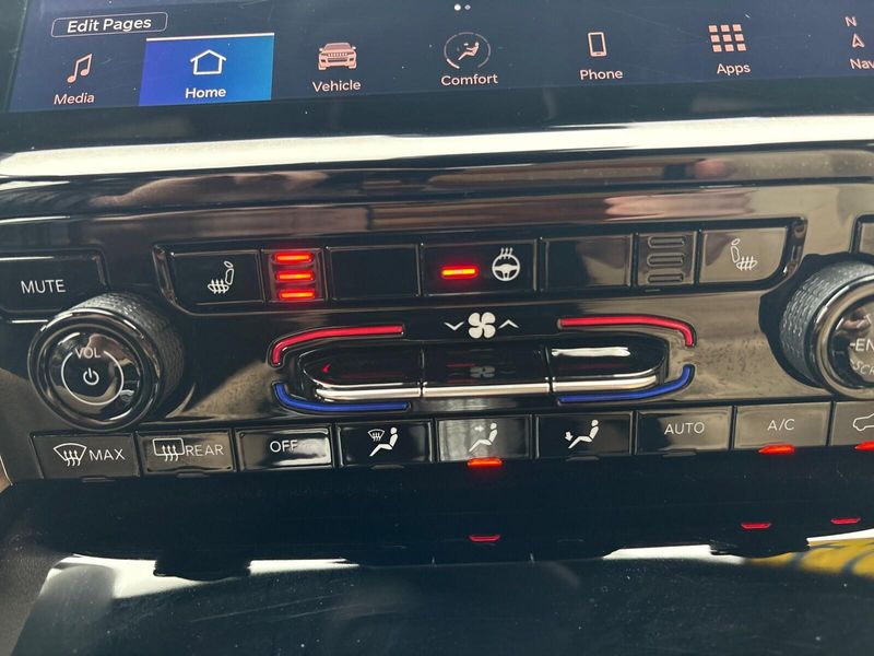 Used 2024 Jeep Grand Cherokee LimitedImage 22