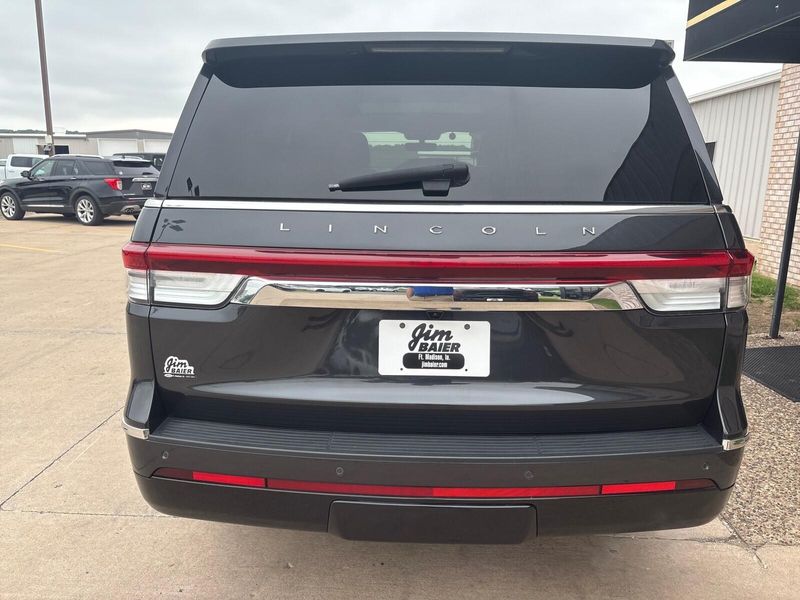 2022 Lincoln Navigator ReserveImage 13