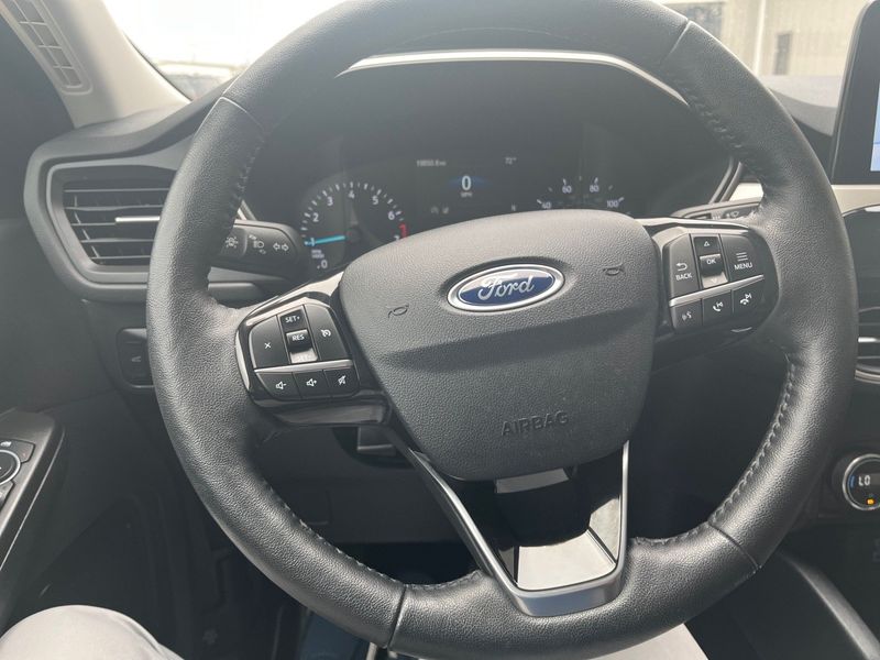 2021 Ford Escape SEImage 13