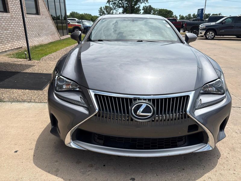 2016 Lexus RC 200t Image 6
