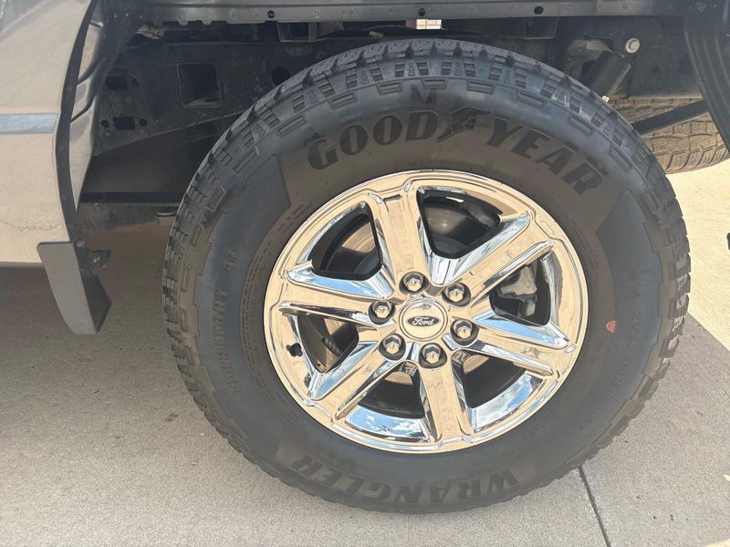 Used 2025 Ford F-150 XLTImage 12