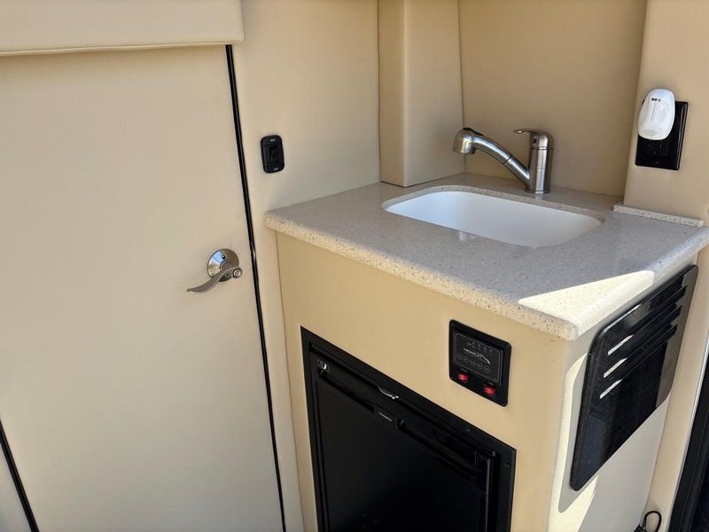 Used 2019 Mercedes-Benz Sprinter 3500XD Chassis Image 12