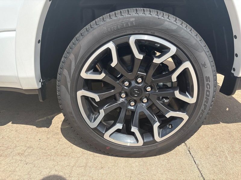 New 2026 RAM 1500 Limited Crew Cab 4x4 5