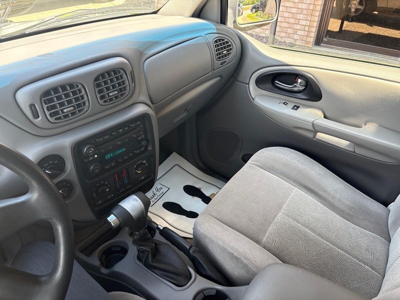 Used 2006 Chevrolet TrailBlazer LSImage 18