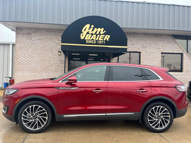 2019 Lincoln Nautilus ReserveImage 2