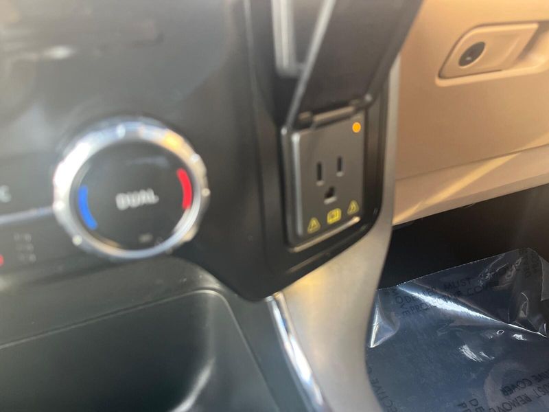 2023 Ford F-150 XLTImage 15