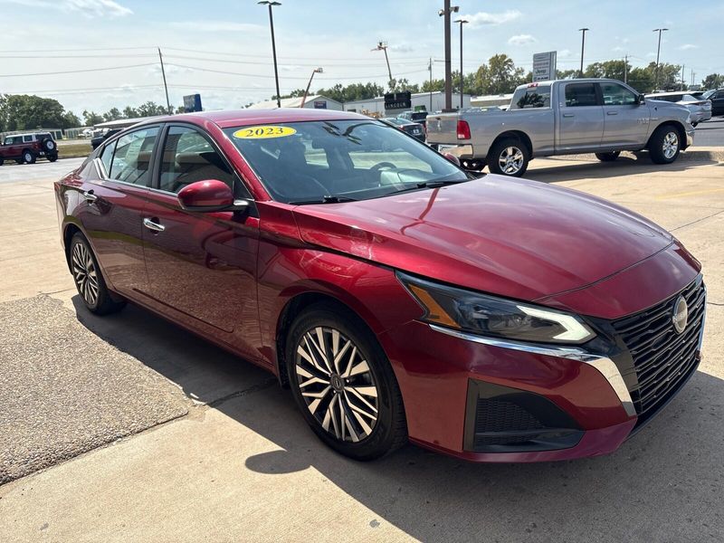 Used 2023 Nissan Altima 2.5 SVImage 7