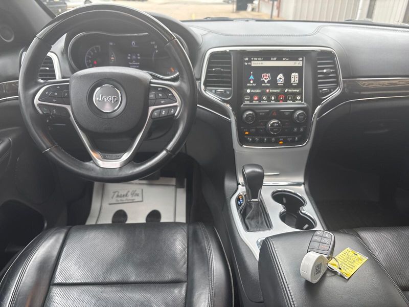 Used 2018 Jeep Grand Cherokee OverlandImage 6