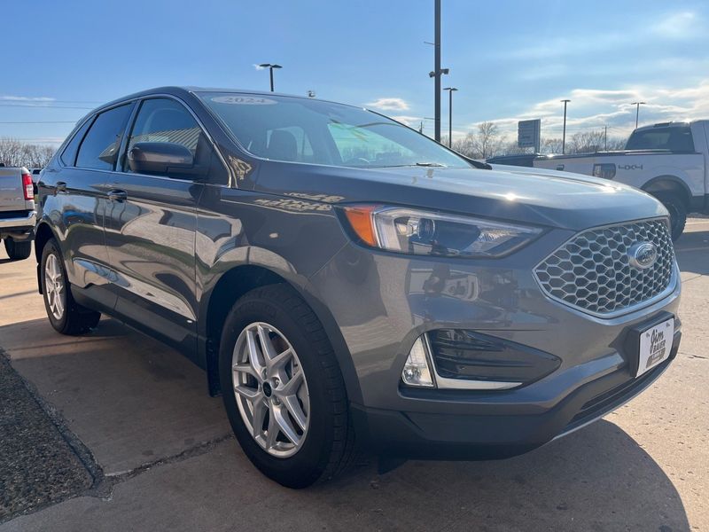 2024 Ford Edge SELImage 7