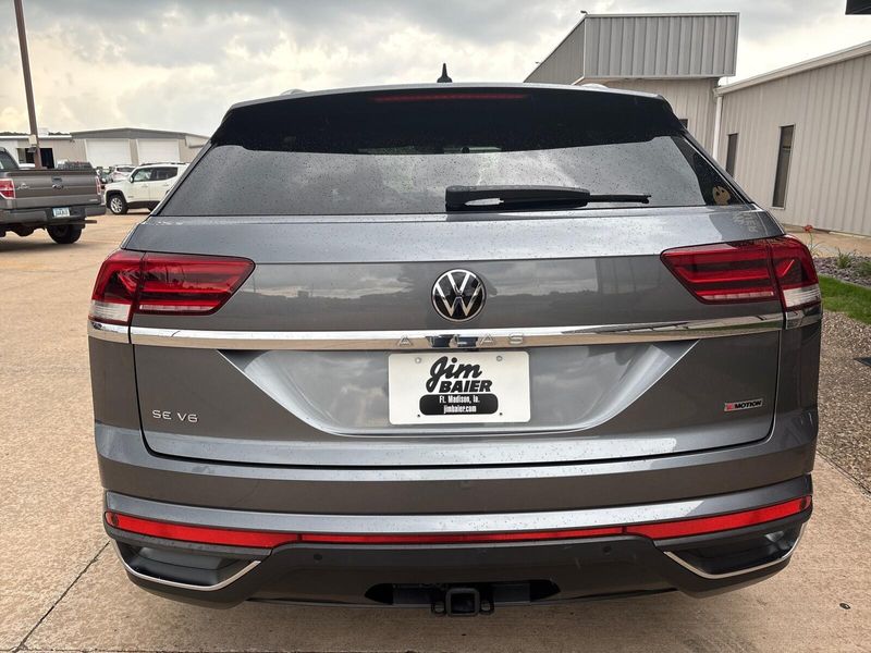 Used 2021 Volkswagen Atlas Cross Sport 3.6L V6 SE w/TechnologyImage 10