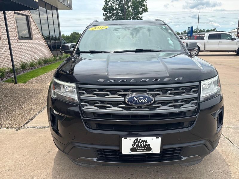 Used 2019 Ford Explorer XLTImage 6