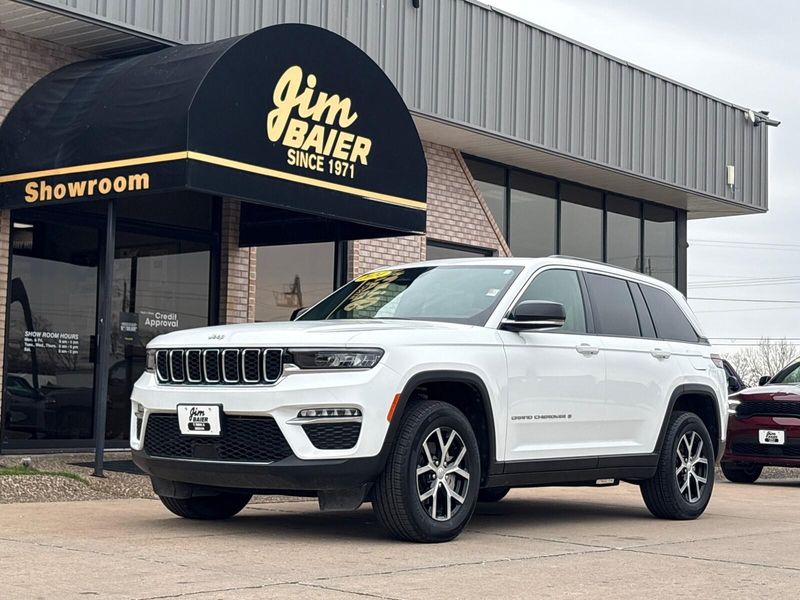 Used 2024 Jeep Grand Cherokee LimitedImage 1