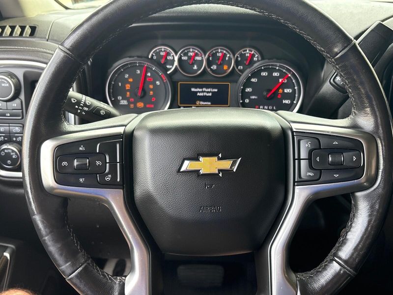 Used 2022 Chevrolet Silverado 2500HD LTImage 14
