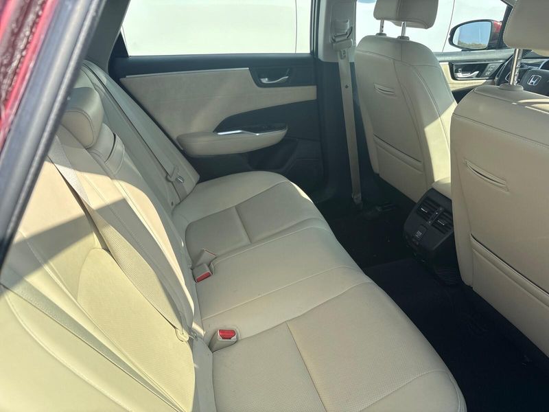 Used 2018 Honda Clarity Plug-In Hybrid TouringImage 5