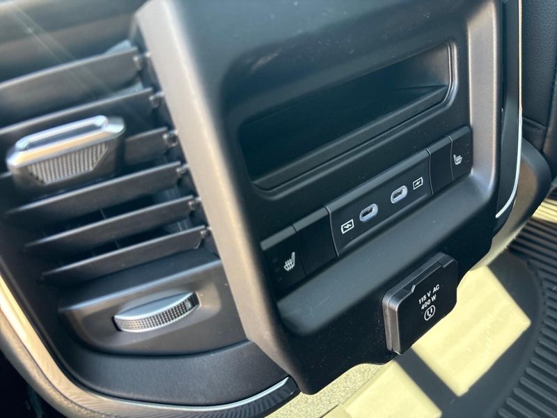 New 2027 RAM 1500 Laramie Crew Cab 4x4 5