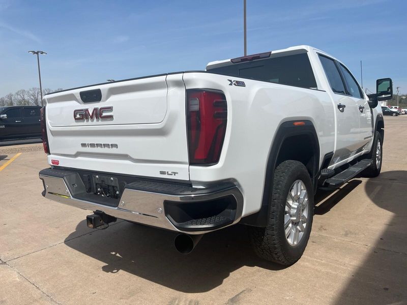 2024 GMC Sierra 2500HD SLTImage 11