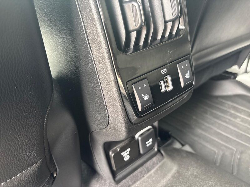 2022 Jeep Compass LimitedImage 5