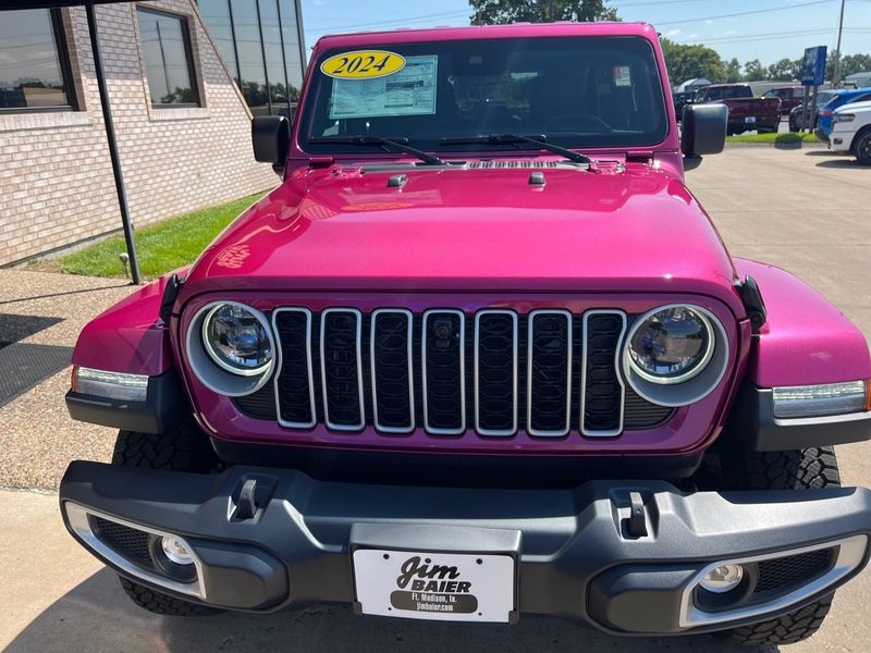 2024 Jeep Wrangler 4-door SaharaImage 6