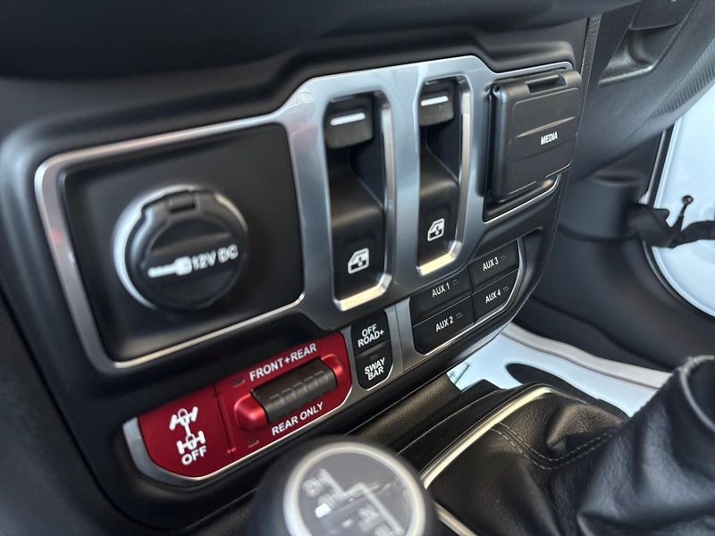New 2025 Jeep Wrangler 2-door RubiconImage 15