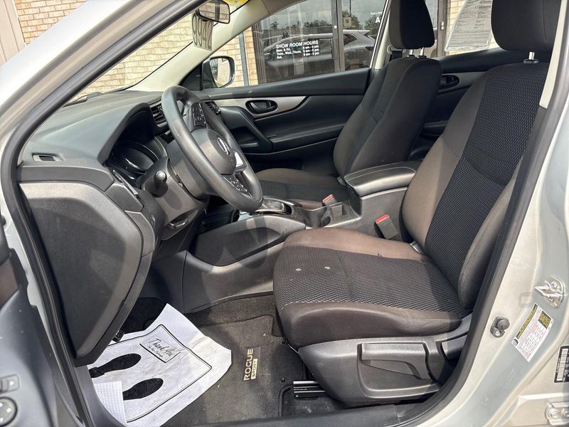 2021 Nissan Rogue Sport SImage 3