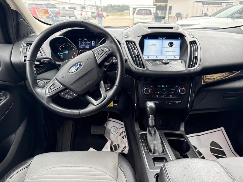 Used 2018 Ford Escape SEImage 5