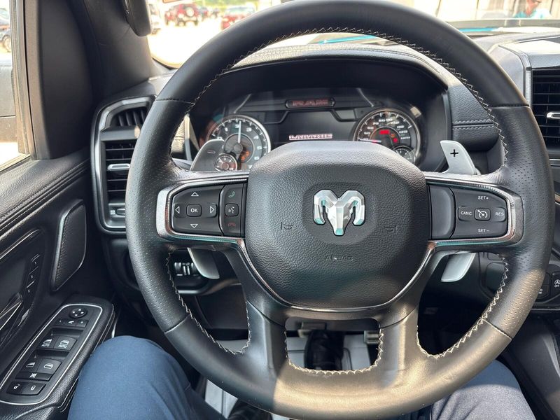 2022 RAM 1500 LaramieImage 19